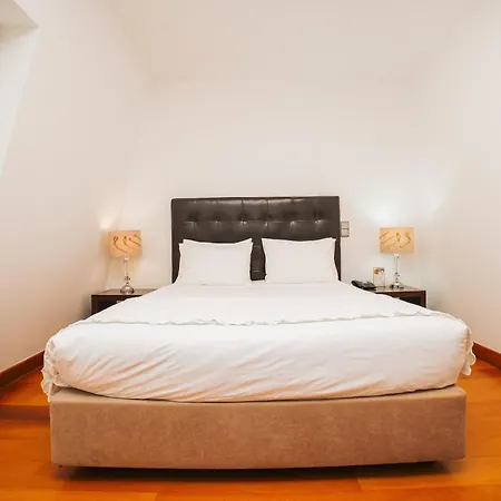 Eirado 农家乐 卡德拉斯